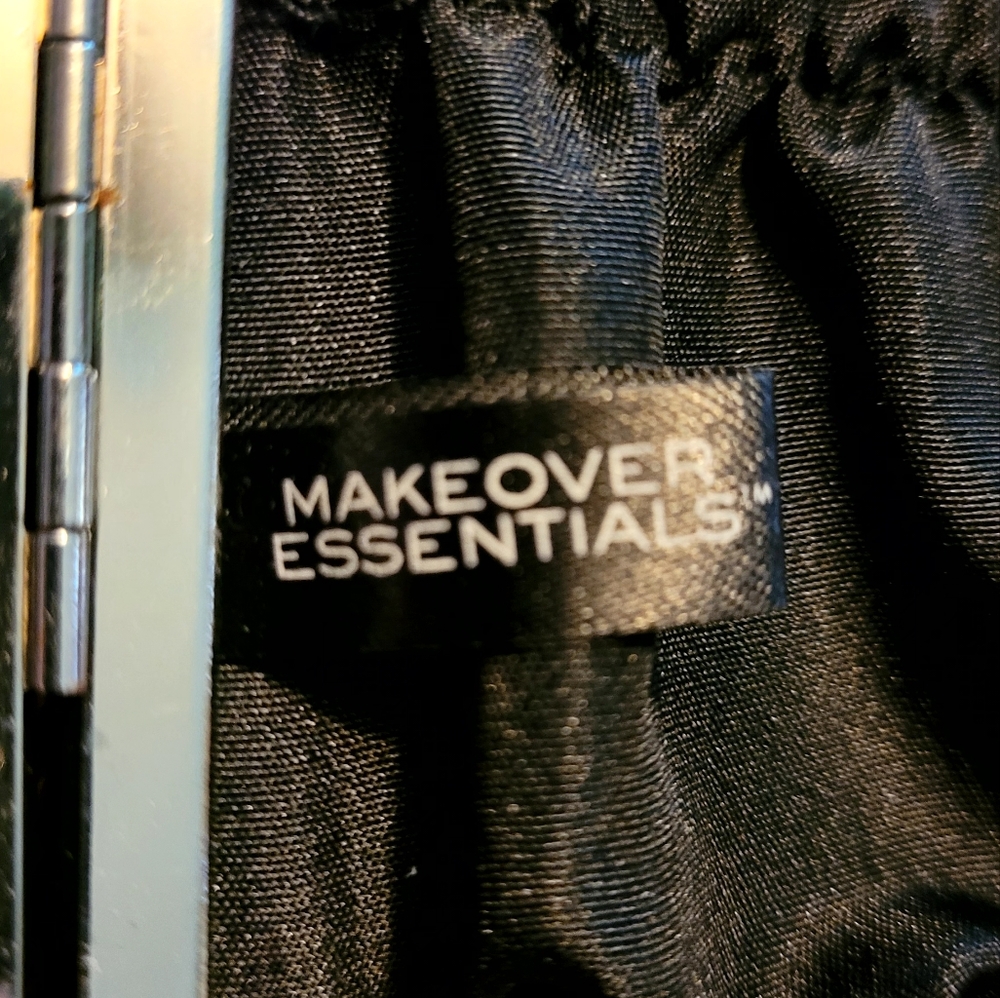 Makeover Essentials Small Multi-Purpose Clasp Bag - image 4